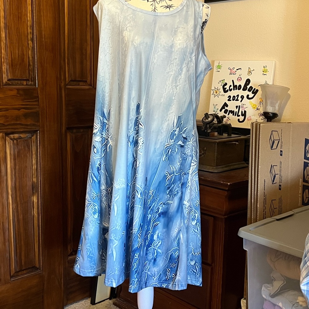 Elegant Blue Sleeveless Dress